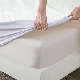 Waterproof Bamboo Viscose Cooling Mattress Protector Queen Size Breathable Soft Matressprotector Quiet Fitted Matress Cover