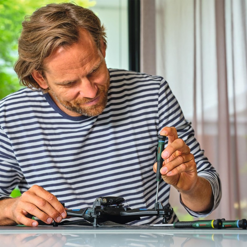 Bosch Präzisionsschraubendreher-Set 13-teilig (Präzise Schraubendreher für Heimwerken und Modellbau; S2-Stahl;
