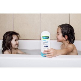 Cetaphil Baby Cetaphil Baby Moisturizing Bath and Wash with Organic Calendula, Vitamin E and Vitamin B5 - Soothes Sensitive, Dry Skin - Paraben, Colourant and Mineral Oil Free, 230ml