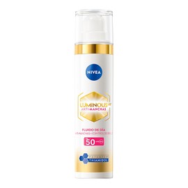 NIVEA Cellular LUMINOUS630 Anti-manchas Fluido Facial Aclarador de Piel FPS50 (40 ml), Enriquecido Con Ácido Hialurónico y Vitamina E para una Piel Luminosa sin manchas por Edad, Solares ni Hormonales