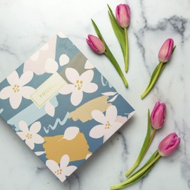 Jot & Mark Photo Album Set - 200 4x6 Photos, Clear Pocket Sleeves, 6 Tab Dividers, 3-Ring Binder 8.5x9.5 (Virginia Spring)