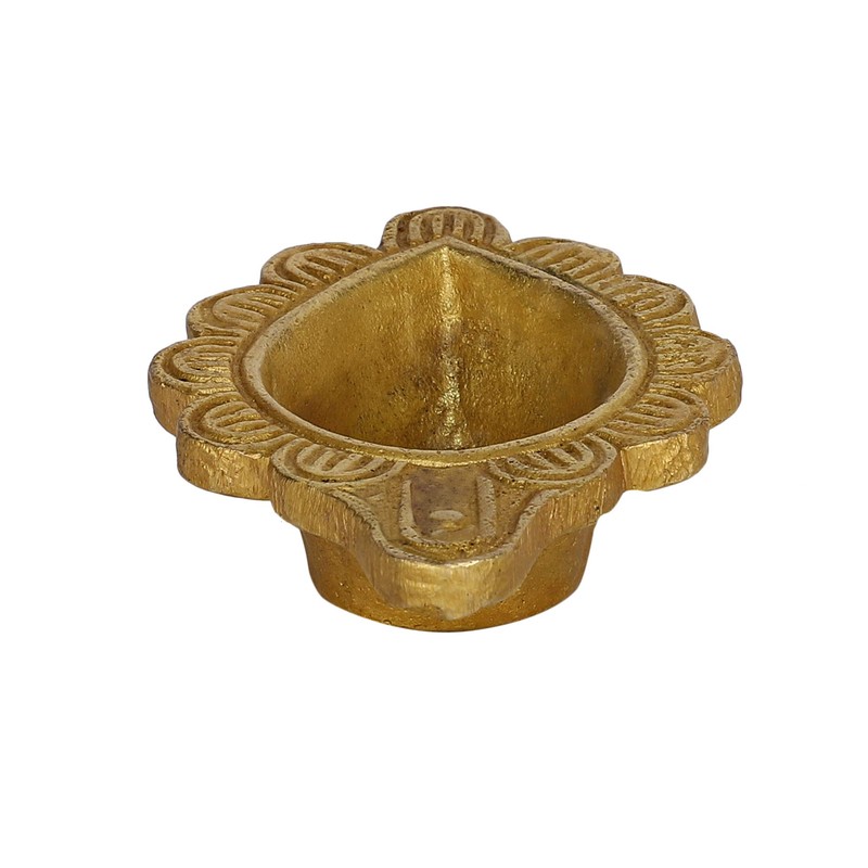 Guru JEE Brass Deepak for Puja Aarti Gifts Oil Wicks