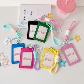 Bonito soporte para tarjetas de fotos Kpop, de piel sintética, con cordón de muñeca, para tarjetas de anime, tarjeta de crédito de identificación esco
