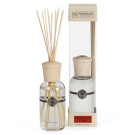Archipelago Botanicals Pomegranate Citrus Reed Diffuser, Home Fragrance Reed Diffuser, Includes Fragrance Oil, Decorative Wooden Cap & 10 Diffuser Reeds, Perfect for Home, Office or Gift, 7.85 fl oz