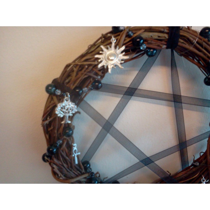 15cm Pagan All Year round Wreath with 7 pagan charms