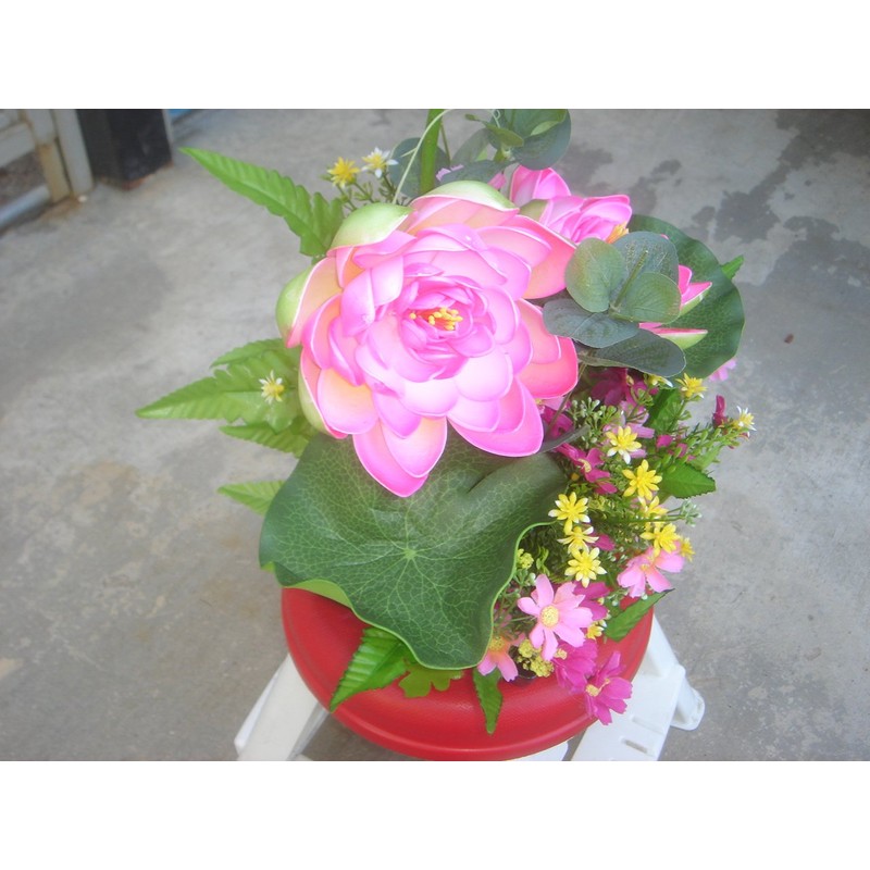 Plastic Artificial Lotus Flower with Black Square Procelain Pot