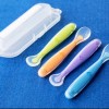 Papu Baby 4 Cucharas De Silicón Con Estuche Papubaby Colores