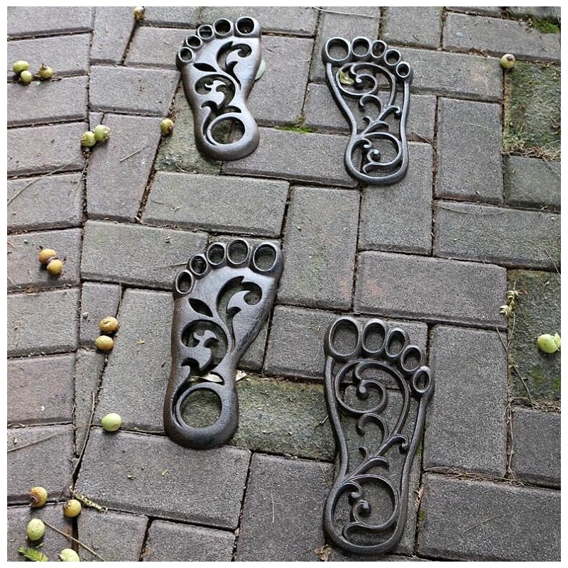 EatingBiting 2PCs Heavy Duty Cast Iron Footprint Stepping Mats Garden
