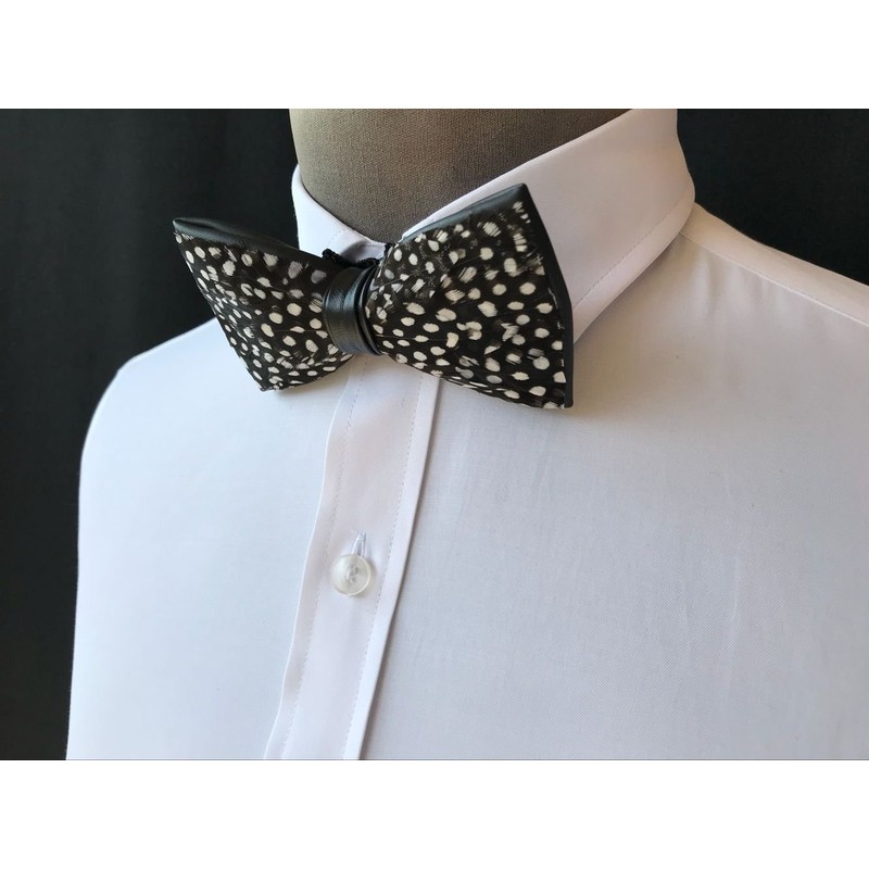 Cloud Rack mens Handmade Feather Bow Tie, Black White, Medium