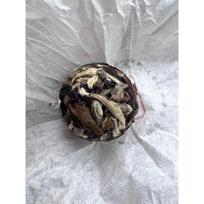 [yunyingkongyue]Moonlight White Dragon Pearl Tea. It is carefully selected from