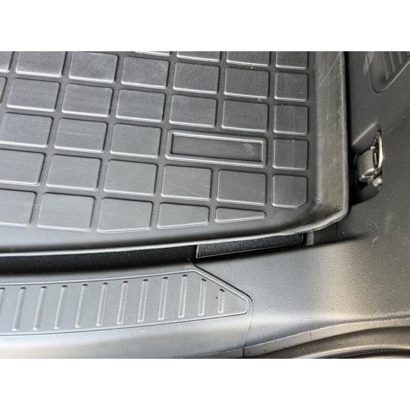EACCESSORIES EA Cargo Liner - Trunk Mat for Ford Explorer