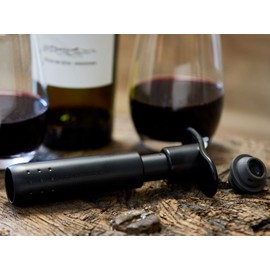 Le Creuset WA137 3524 Wine Pump, Black