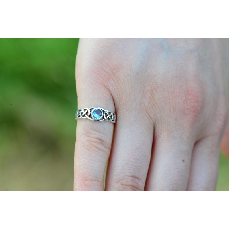 Windalf TÂMIA Celtic Ring 6mm Blue Topaz Engagement Ring Cubic