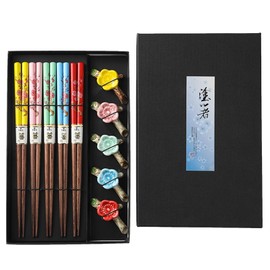 5 Pairs Wooden Chopsticks with Chopsticks Shelves, Petal Sushi Chopsticks, Chopsticks Gift Set, Reusable Natural Bamboo Chopsticks with 5 Plum Blossom Ceramic Pads