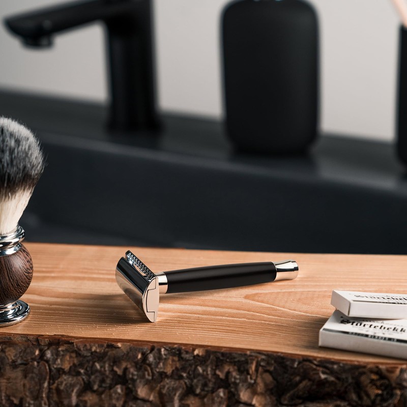 Störtebekker® Solingen Premium Safety Razor in Black – Includes Shaving