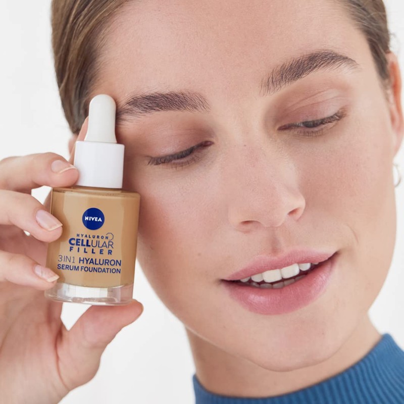 NIVEA 3-in-1 Hyaluronic Serum Foundation Dark (30 ml), Anti-Age Foundation