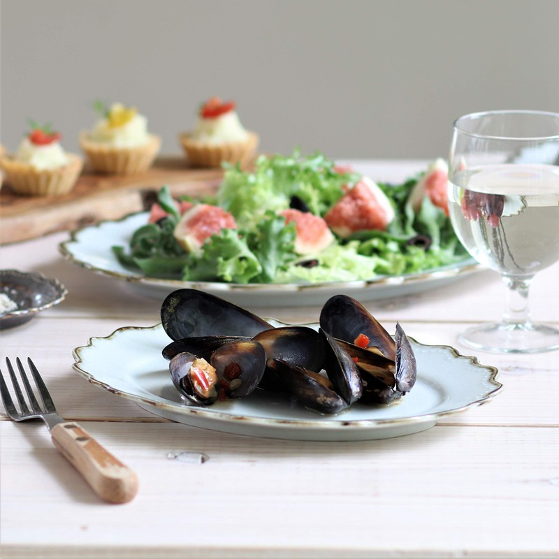 Minoru Pottery Mino Ware Omnis 220 Oval Plate KURO (Black)