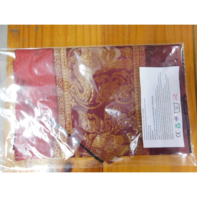 Table Runner Elephant Tablecloth Tablerunner Elegant Thai Silk (winered)