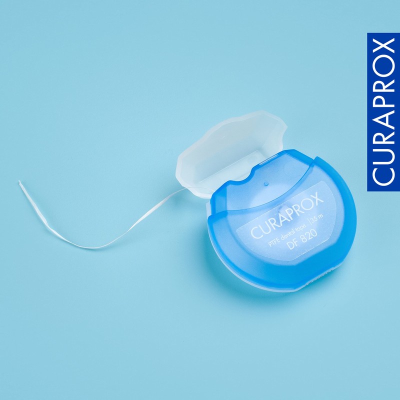 Curaprox Dental Tape DF 820 PTFE, Zahnband für enge Zwischenräume,