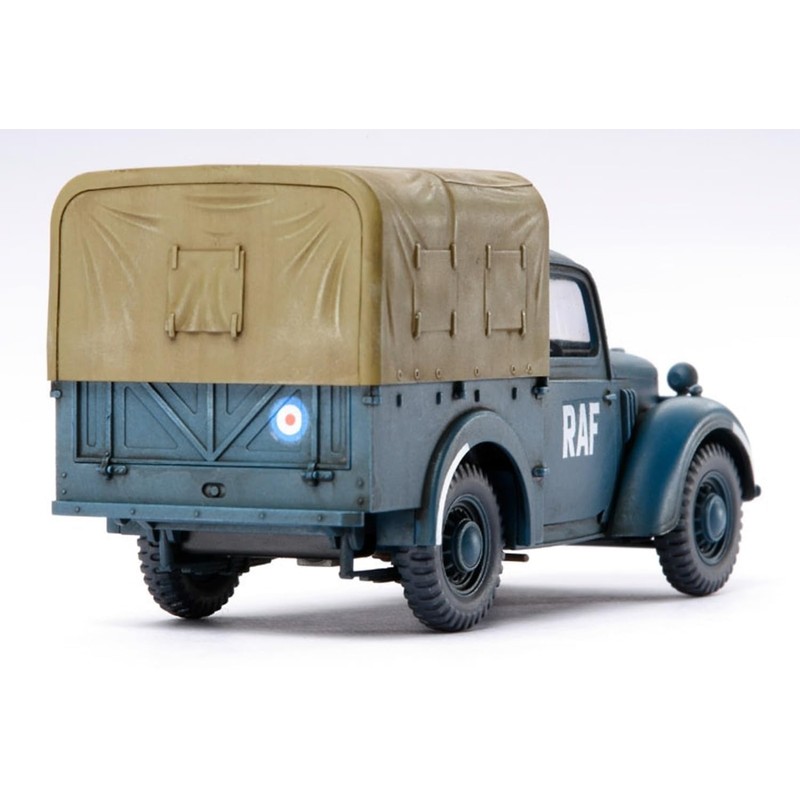 Tamiya 25211 Supermarine Spitfire Mk.I & Light Utility Car 10HP