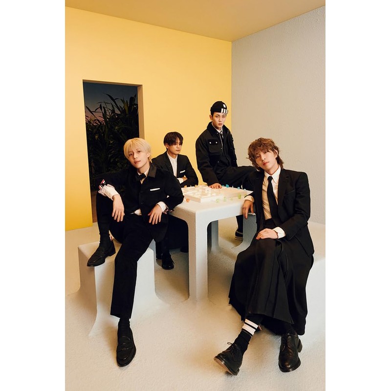 SHINee HARD 8th Album Contents+POB+Tracking Sealed (SMini Random Version)