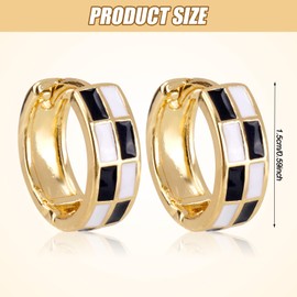 Checkered Hoop Earrings, Chic Vintage Round Huggie Earrings Chunky Checkered Earrings Small Hoops Earrings Dainty Jewelry Gifts for Women (Gold)