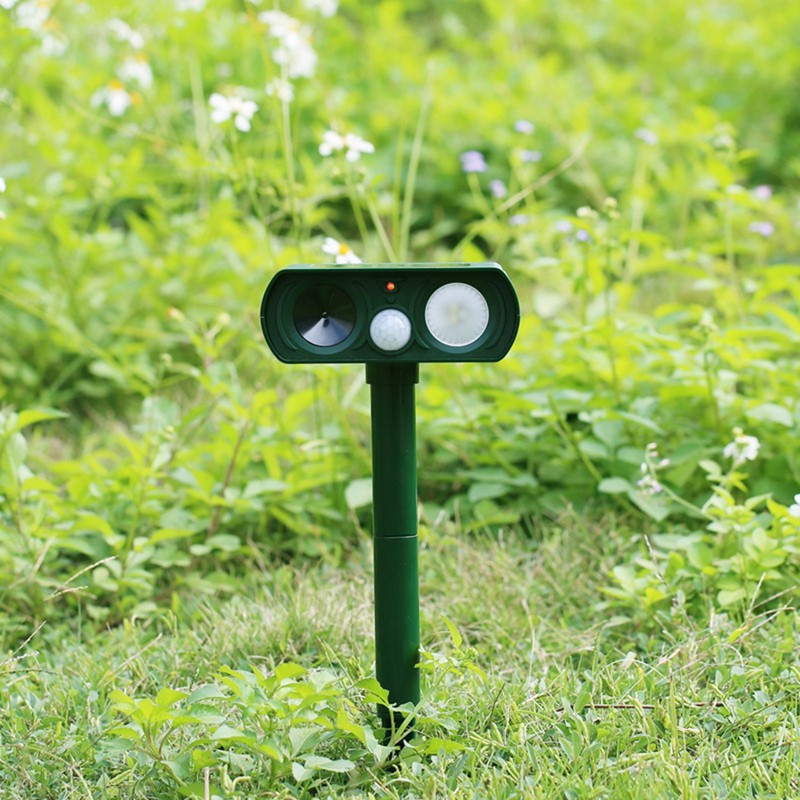 Solar Powered LED Animal Repeller Ultrasonic Waterproof Animal Repellent for