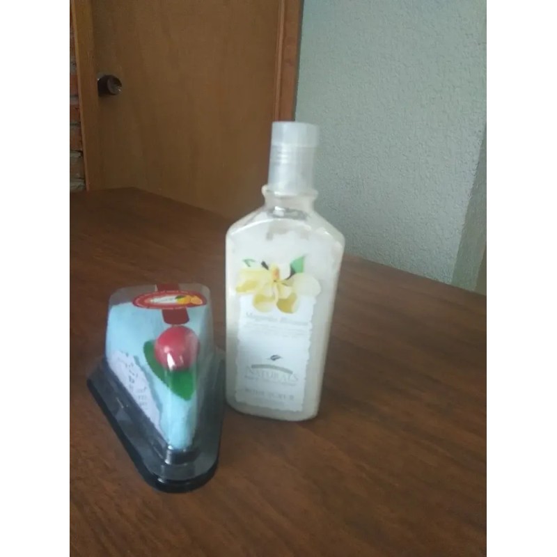 Crema Exfoliante Magnolia Blossom, Toalla Facial De Obsequio
