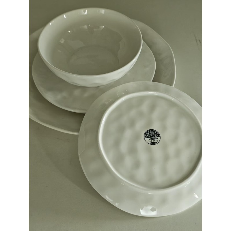 HOMBENE White Dinner Plates Set of 4, 10.5 inch Porcelain