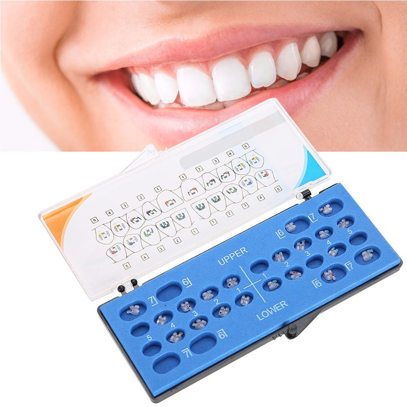 Dental Orthodontic Tooth Ceramic Brackets 022 Slot 345 With Hooks