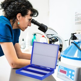 ledmomo Box Pathology Slide Box Microscope Slide Storage Case Reusable Slide Box Microscope Slide Organizer Slide Storage Container Blue Plastic, Blue, Federal