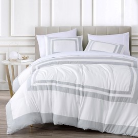 Chezmoi Collection Wyatt 7-Piece Queen Bed in a Bag Comforter Set with Sheets Hotel Style White/Silver Square Pattern Bedding Set