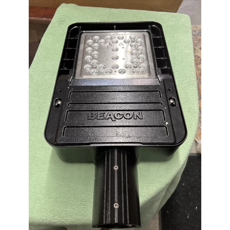 Beacon Viper S Small Parking Lot 4000K 110w LED Light