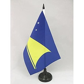 Tokelau Table Flag 5'' x 8'' - New Zealand Desk Flag 21 x 14 cm - Black plastic stick and base - AZ FLAG