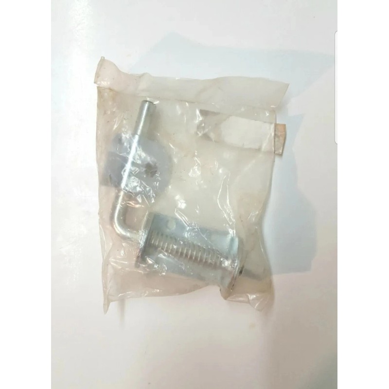 Buyers Products Heavy Duty 1/2" Zinc Spring Latch With Keeper