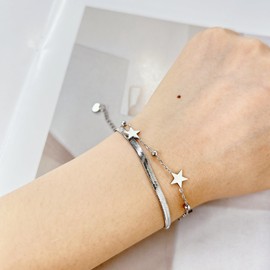 Aesthetic Star Charm Stainless Steel Bracelet for Women Teen Double Snake Chain Adjustable Y2k Cute Pentagram Pendant Layered Bangle Stackable Fashion Dainty Summer Beach Birthday Jewelry Gift (Silver)