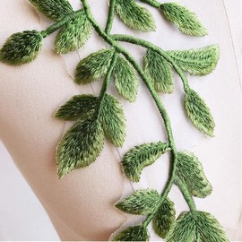 Yulakes 1 Pair Green Leaf Venise Lace Trim Green Leaves Patch Appliqué Patches Trimming Embroidery Vine Decorative Patches for Costume Craft Projects