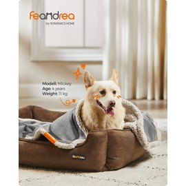 Feandrea Waterproof Dog Blanket, Sherpa Fleece Pet Blanket for Miniature and Small Dogs, Cats, 101 x 73 cm, M, Machine Washable, Reversible Dog Couch Cover Protector, Grey PPB040G01