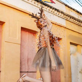 Reh Karneval Kostüm Damen,4 Stück Reh Faschingskostüme Damen Set Mit Tüllrock,Reh Haarreif,Reh Gesichtstattoo Glitter,Brauner Kniestrümpfe,Reh Kostüm Damen für Fasching Karneval Weihnachten Cosplay