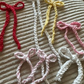 Handmade crochet bows for accessories - Color: Blue