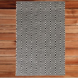 DEERLUX Handwoven Black and White Diamond Wool Flatweave Kilim Rug, 2' x 3'