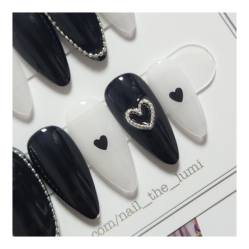  Black&White Handmade nail tip - long stiletto / Black&White