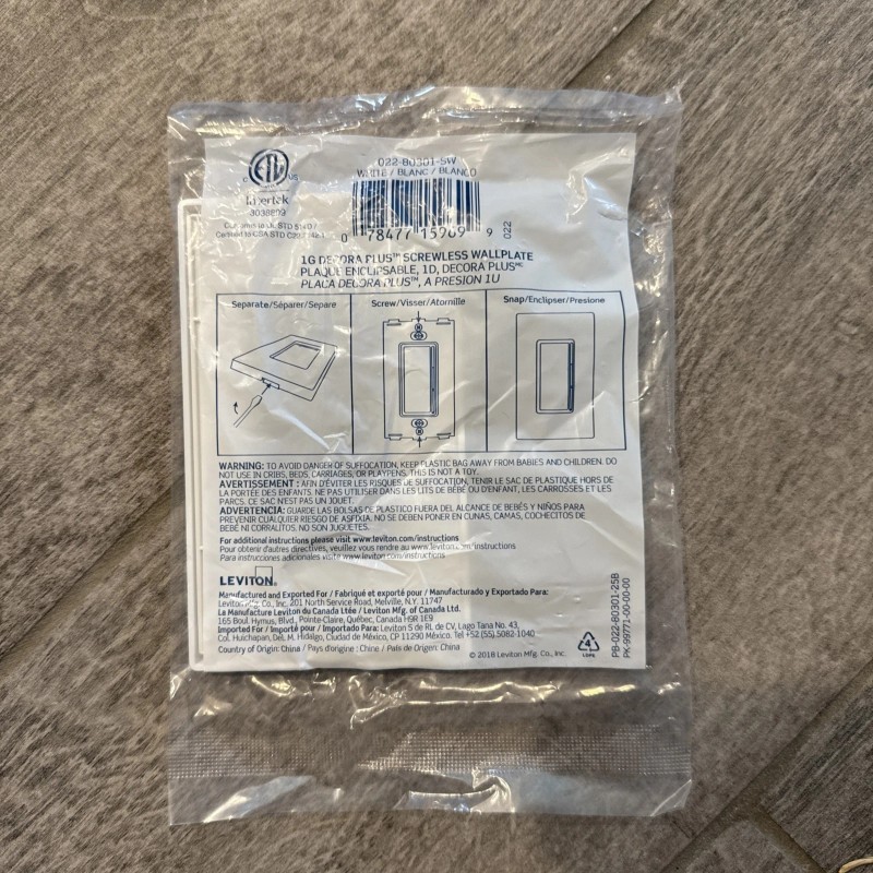 Leviton 80301-SW 1G Decora Plus Screwless Wallplate White Each