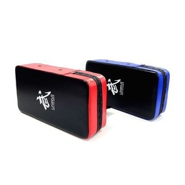 Runwave Square kick mitts 1P fighting kick square striking mitts / 사각 킥미트 1P 격투기 발차기 사각 타격미트