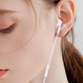 USB C Wired Headphones | Microphone Stereo Type-C Headphones,Heavy Bass, Noise Cancelling in-Ear Headphones for Phone Calls Music Listening