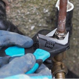 OX OX-P324612 PRO Series Adjustable Wrench, Extra Wide Jaw - Adjustable Plumbing Spanner with Dura Grip Soft Grip Handle - Multifunctional tool, 60mm