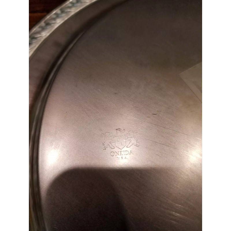 BURNETT'S GIN SILVER PLATED SEVERING TRAY.