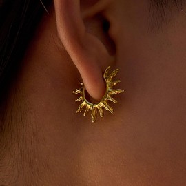 Unurgoonit Gold Sun Stud Earrings for Women Radiant Sunburst Spiral Design, Lightweight Boho Chic Jewelry Golden Sun Gold O