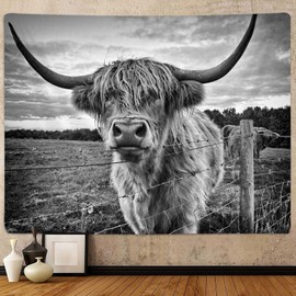 Hjokiupt Cow Tapestry, Funny Highland Cow Wall Art Tapestries, Western Country Animal Rustic Bull Cattle Farmhouse Decor Tapestry Wall Hanging for Living Room Bedroom 60X40 inch
