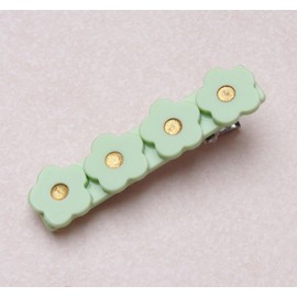 Sowaka 4 pcs Acrylic Hair Clips Small Flowers Cute Alligator Clips Non Slip Hair Accessories Headwear for Women Long Thick Thin Short Hair Barrettes Birthday